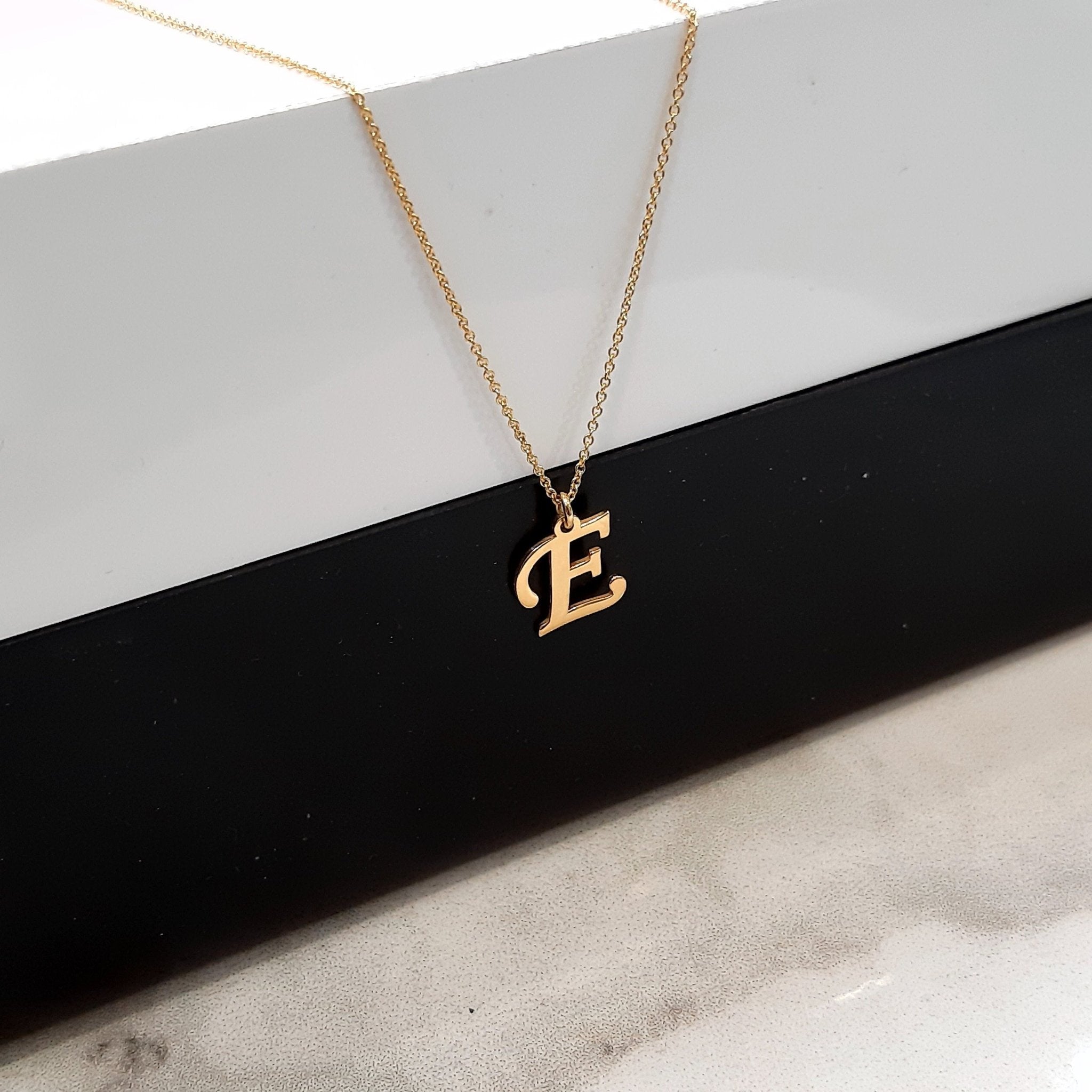 14 solid gold Personalized Letter Necklace - InfinityJools