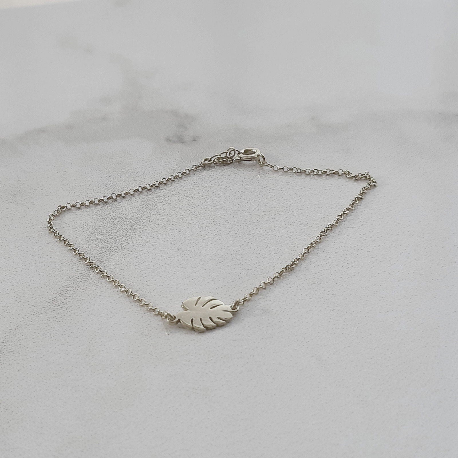 14K Solid Gold Monstera flower Charm Bracelet - InfinityJools