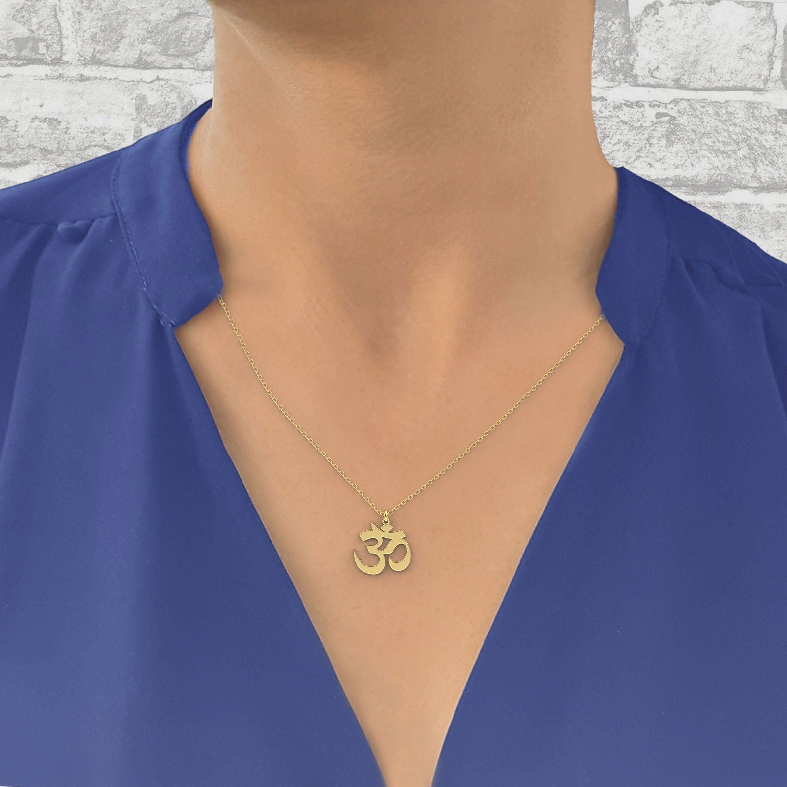 14K Yellow gold Om necklace - InfinityJools