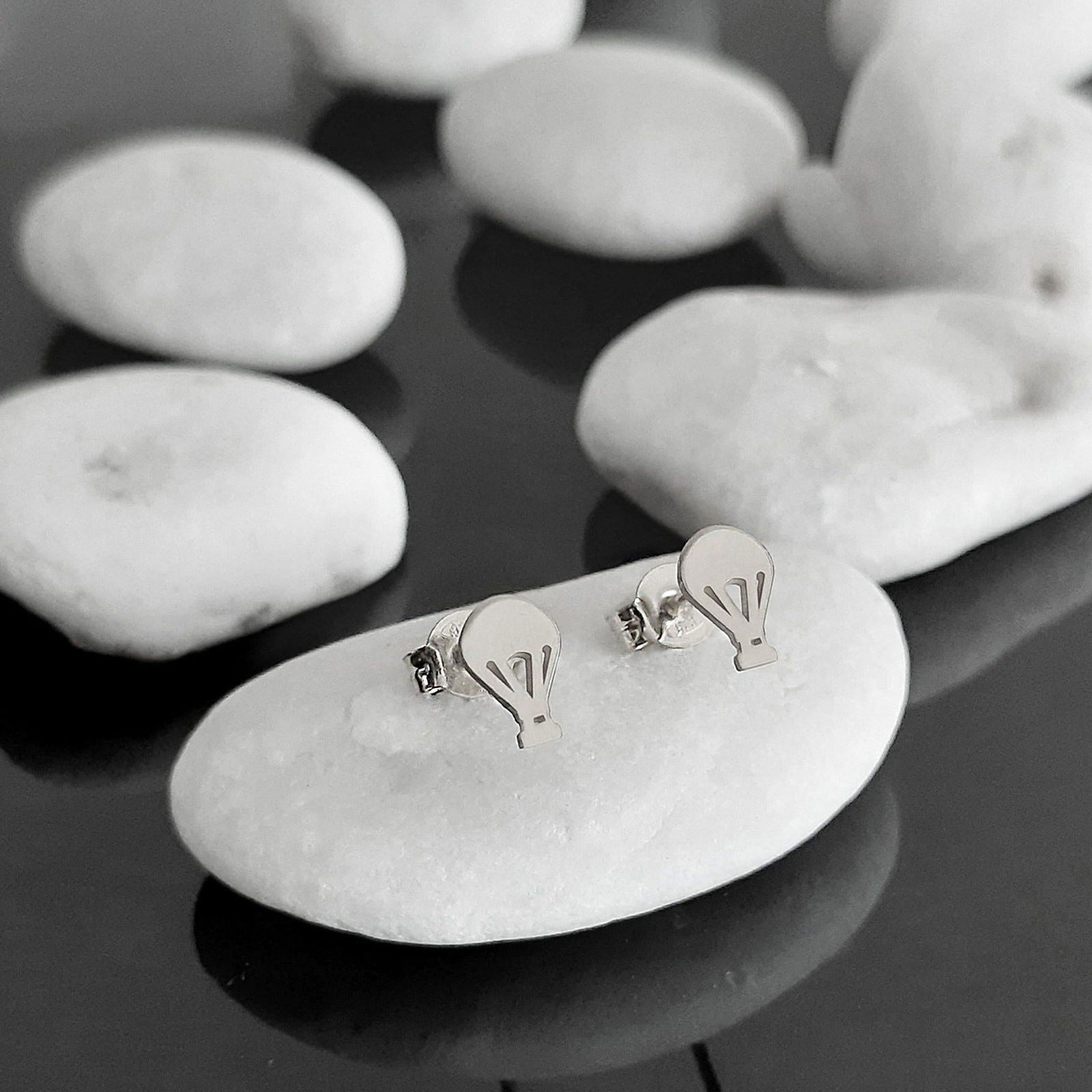 14k Solid Gold air balloon Stud Earrings - InfinityJools