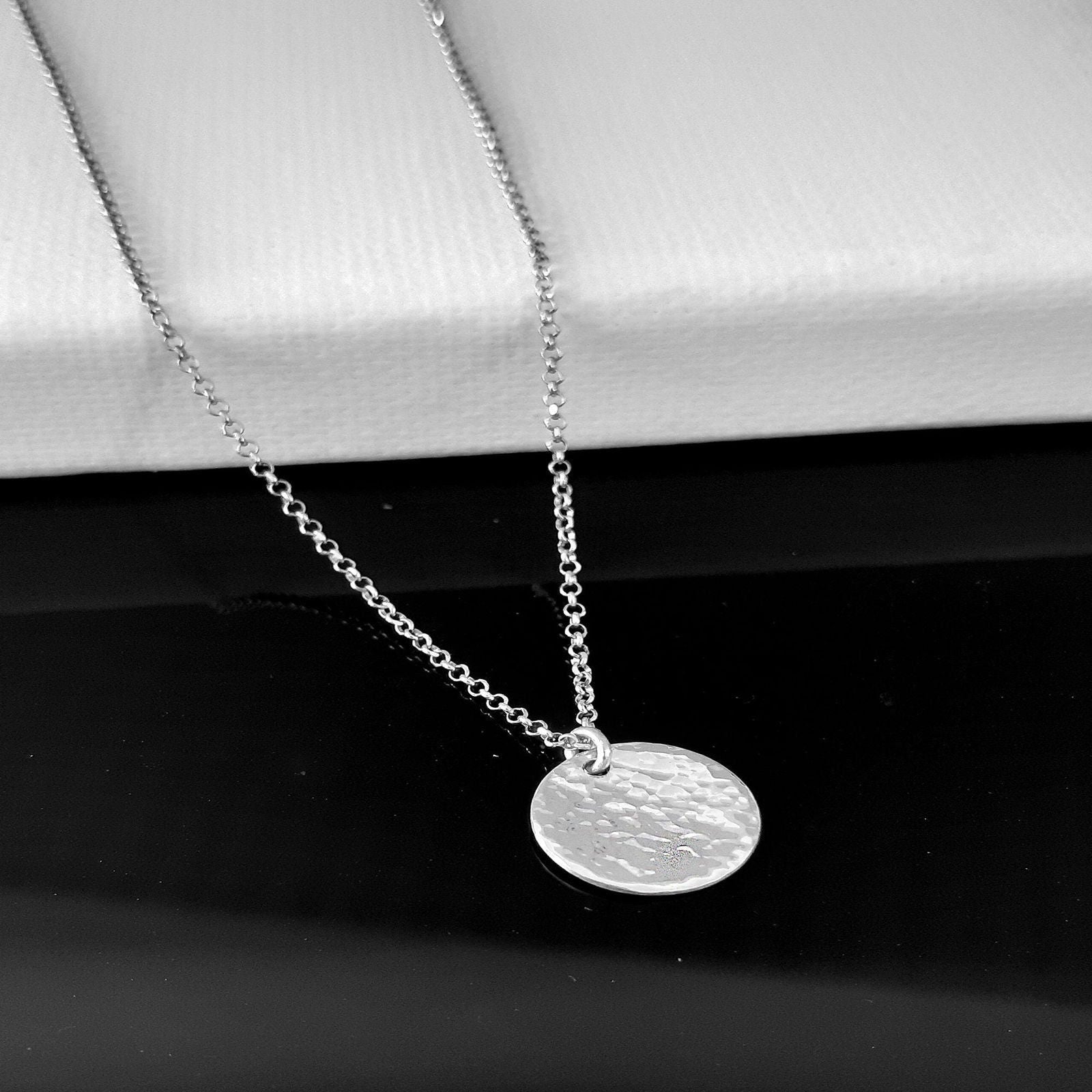 14k Hammered Gold Disc Necklace - InfinityJools
