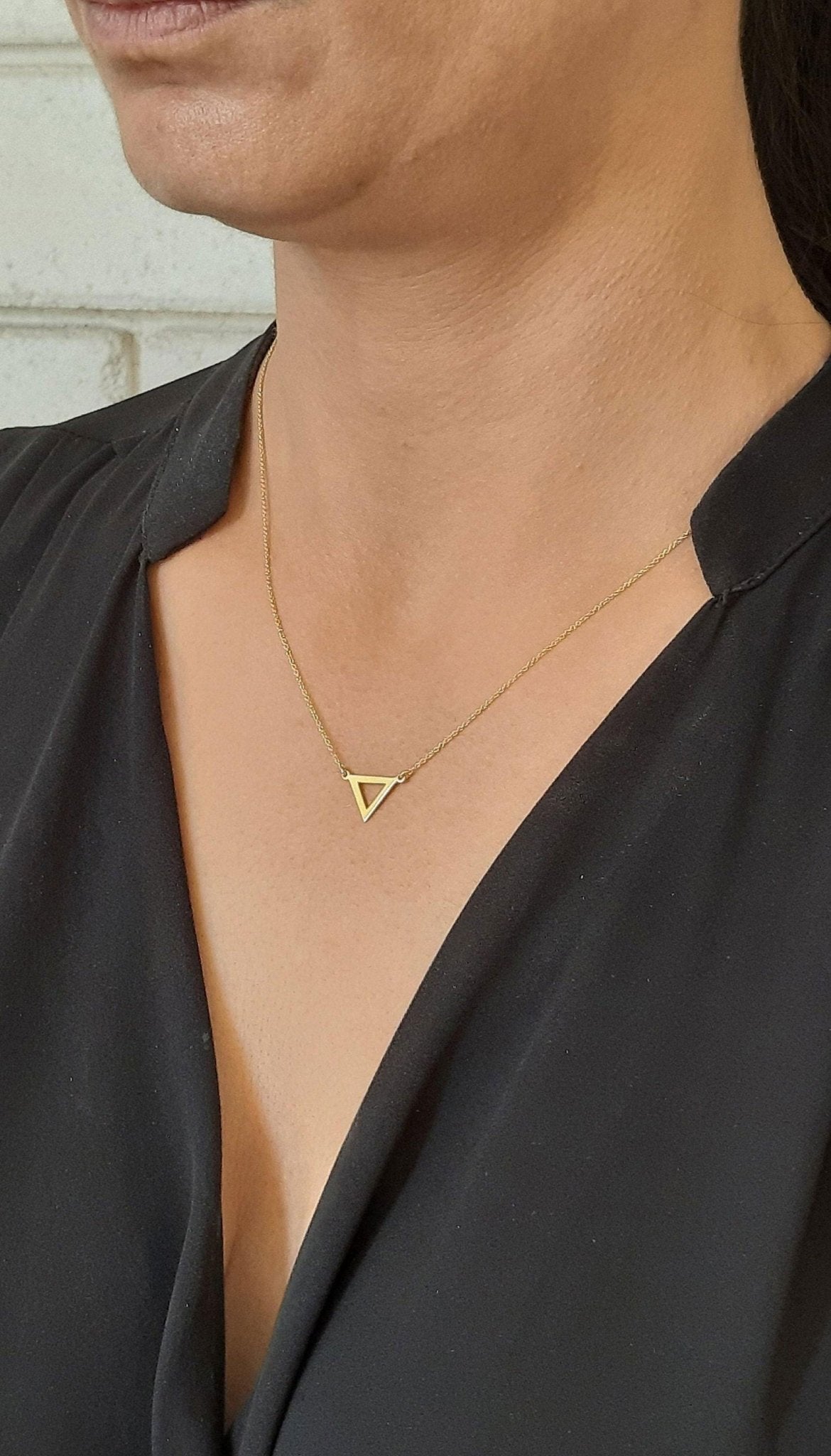 Dainty 14K Solid Gold triangle necklace - InfinityJools